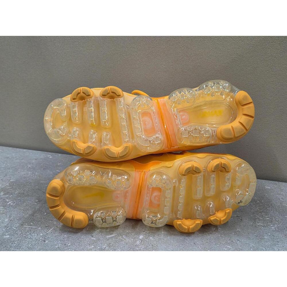 Nike Air VaporMax Plus Shoes Womens Size 8 Orange Yellow CW7011-800 Sneakers Run - Picture 7 of 9